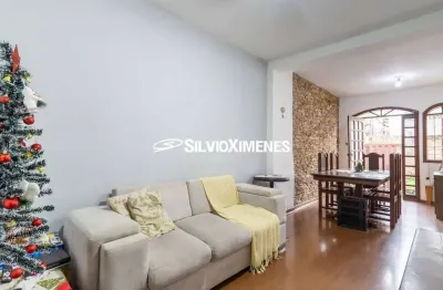 Residencial › Casa no Colégio Batista com 330,00 (M²), 3 quartos e 3 vagas para Venda