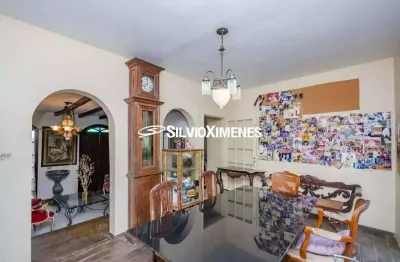 Residencial › Casa no Santa Lúcia com 426,00 (M²), 3 quartos e 1 vagas para Venda