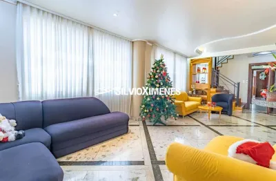 Residencial › Cobertura no Sagrada Família com 260,00 (M²), 3 quartos e 2 vagas para Venda