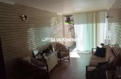 Residencial › Casa no Floresta com 200,00 (M²), 6 quartos e 1 vagas para Venda