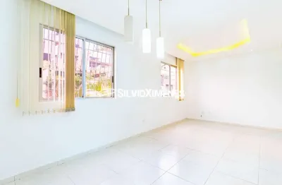 Residencial › Apartamento no Sagrada Família com 87,00 (M²), 3 quartos e 2 vagas para Venda