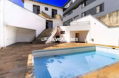 Residencial › Casa com 497,61 (M²), 6 quartos e 6 vagas para Aluguel