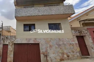 Residencial › Casa no Carlos Prates com 340,00 (M²), 8 quartos e 3 vagas para Venda