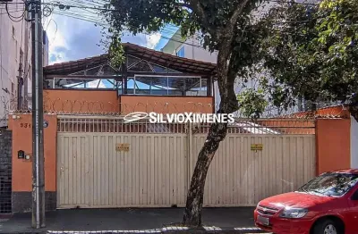 Residencial › Casa no Nova Floresta com 300,00 (M²), 5 quartos e 4 vagas para Venda