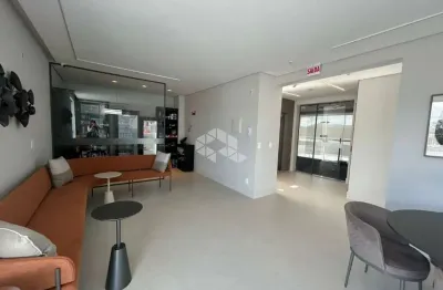 Apartamento 2 dormitórios sendo uma suíte, novinho, no coraçâo da carvoeira - florianópolis