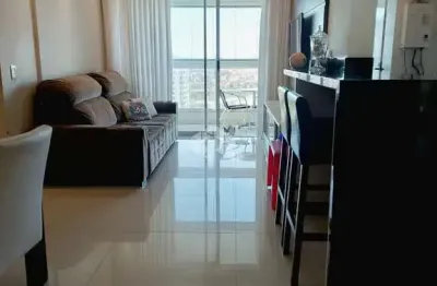 Apartamento à venda com 3 quartos sendo 1 suíte e 2 vagas de garagem no bairro campinas em são josé/sc.