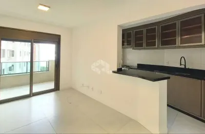 Apartamento no bairro agronômica em florianópolis/sc vista parcial mar 02 quartos sendo 01 suíte e 02 vagas garagem