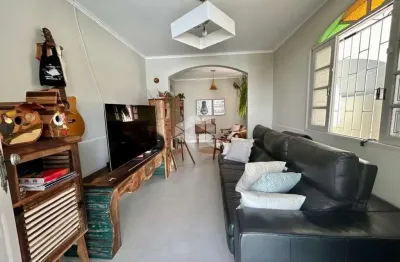 Casa residencial no bairro fazenda santo antônio, em são josé, sc, espaço gourmet, churrasqueira, 03 dormitórios sendo 01 suíte, 04 vagas de garagem