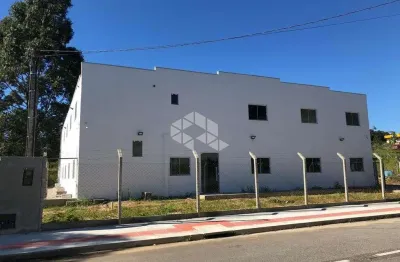 Prédio comercial no bairro forquilhas, em são josé, sc, medindo 700m² de área total, 02 pavimentos, e 15 vagas de garagem