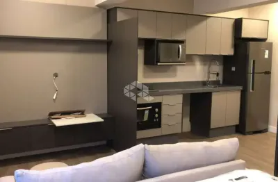 Stúdio no centro florianópolis, mobiliado pronto para morar ou investir!