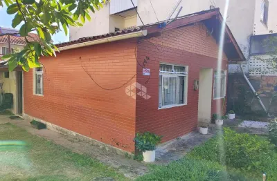 Casa com 2 quartos à venda na São Jorge, 178, Nossa Senhora do Rosário, São José