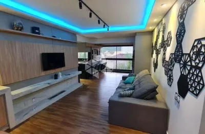 Deslumbrante apartamento na praia brava, com 3 dormitórios - à 100 metros do mar