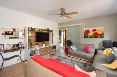 Apartamento no bairro areias, em são josé, sc, semi-mobiliado, vista mar, sacada, 03 dormitórios sendo 01 suíte, e 01 vaga de garagem.