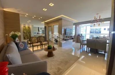 Apartamento no bairro kobrasol, em são josé, sc, sacada com espaço gourmet e churrasqueira, 03 dormitórios sendo 03 suítes, e 02 vagas de garagem.