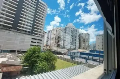 Amplo apartamento de 3 quartos com vaga privativa coberta na melhor localização de Campinas