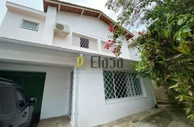 Sobrado próximo ao metro borba gato ,3 dormitórios , sala dois ambientes , 4  vagas