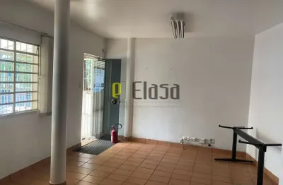 Casa comercial chácara santo antônio, 12 salas,5 banheiros, cozinha.