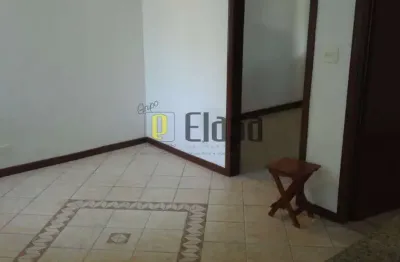 Sobrado residencial em boa localização - shopping parque cidade