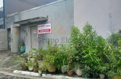 Casa com duas frentes à venda em santo amaro - localização privilegiada!