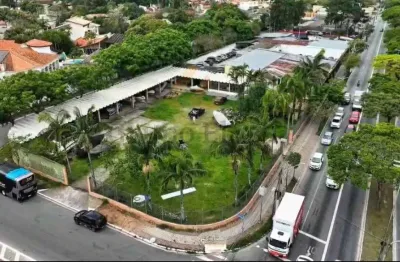 Área de 2.100?m- plana na avenida atlântica -ponto estratégico para grandes projetos