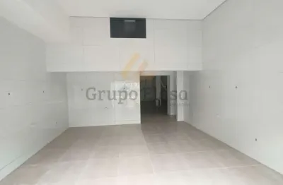 Salão comercial com 90 metros e mezanino na vila das belezas.