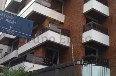 Apartamento Moema 3 dormitórios sendo 2 suites, sala de visita e jantar, varanda 2 vagas