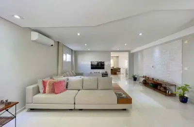 Casa em condomínio á venda, jd prudência, 4 dormitórios, 5 banheiros, 257 m²