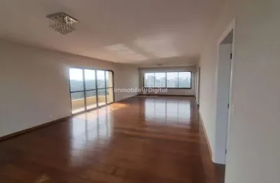 Apartamento cobertura 647 m², 6 suítes, 8 banheiros, 6 vagas