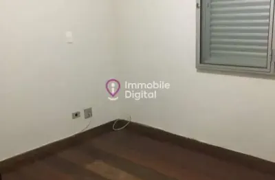 Apto à venda com 80m², bem localizado. perfeito pra quem busca praticidade.