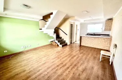 Casa em condominio a venda com 3 quartos(1suite), 3 vagas e churrasqueira.