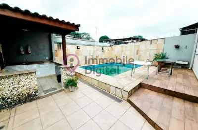 Sobrado à venda Santo Amaro - 157m2, 4 quartos, 1 suíte, 3 vagas