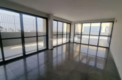 Apartamento Cobertura 647 m², 6 suítes, 8 banheiros, 6 vagas