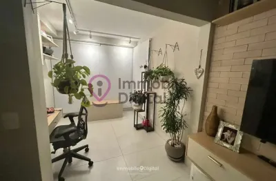 Apartamento à venda no Alto da Boa Vista com  02 quartos sendo 1 Suíte e 2 vagas