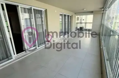Apartamento alto padrão à venda no Alto da Boa Vista com 4 suítes e 4 vagas