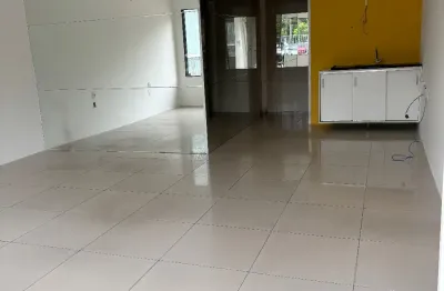 Sala comercial com 1 sala para alugar na Praça da Independência, 160, Centro, João Pessoa