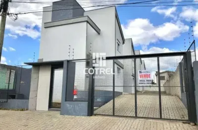 Casa no condomínio ansuateguy 2 dormitórios  no bairro tomazetti localizada na c