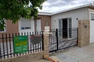 Casa 3 dormitórios sendo uma suíte , 3 banheiros e 2 vagas de garagem
