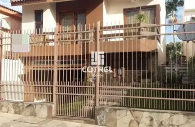 Casa 4 dormitórios sendo uma suíte , 5 banheiros e 6 vagas de garagem