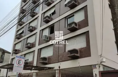 Apartamento central 3 dormitórios e 2 banheiros localizado na cidade de santa ma