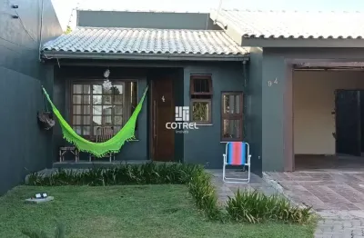 Casa 2 dormitórios e 2 vagas de garagem no bairro urlândia localizada na cidade