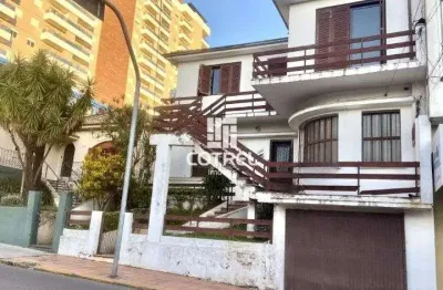 Casa 3 dormitórios 1 suíte 1 vaga de garagem no bairro centro na cidade de santa
