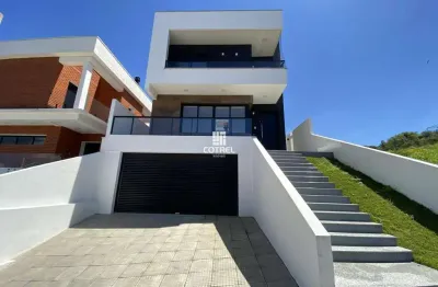 Casa de alto padrão para venda e locação situada no condomínio fechado real park
