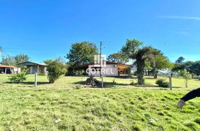 Encanta-se com está linda chácara para venda situada na estrada para pedreira em