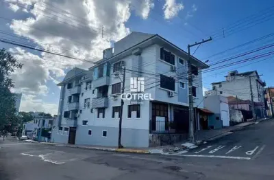 Apartamento com 3 dormitórios, suíte e 2 vagas de garagem a poucos metros do cen