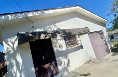 Casa para locação 4 dormitórios, 3 vagas de garagem situada no Bairro Camobi na