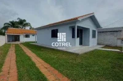 Casa para locação 3 dormitórios, 2 vagas de garagem situada no bairro camobi na
