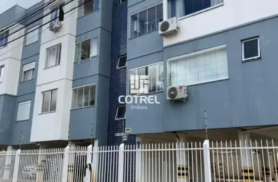 Excelente apartamento de 2 dormitórios com garagem próximo a ufsm no bairro camo