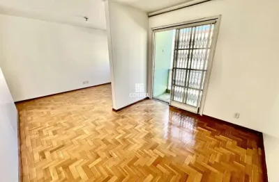 Apartamento 3 dormitórios, com sacada, bairro centro, situado na cidade de santa