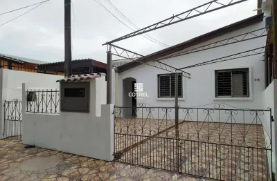 Casa para locação 3 dormitórios, 1 vaga de garagem, situada na cohab fernando fe