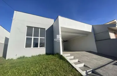Casa para locação e venda 3 dormitórios e 2 vagas de garagem, situado no bairro